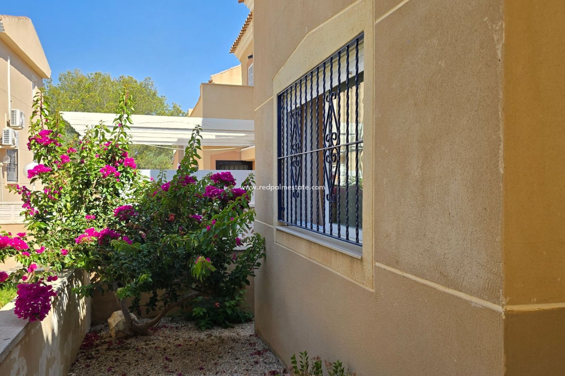 Reventa - Villa -
Orihuela Costa - Inland