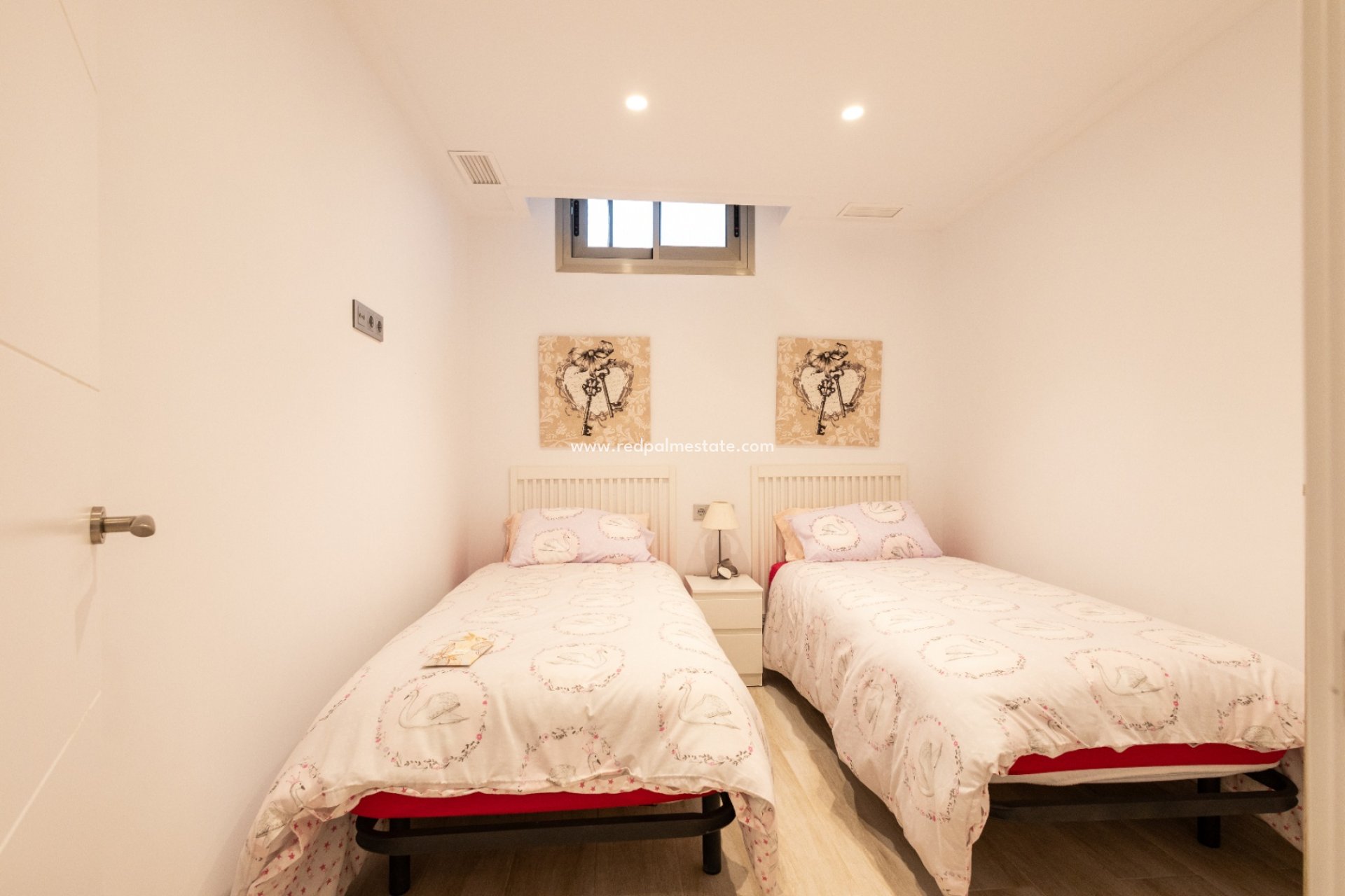 Reventa - Villa -
Orihuela Costa - Inland