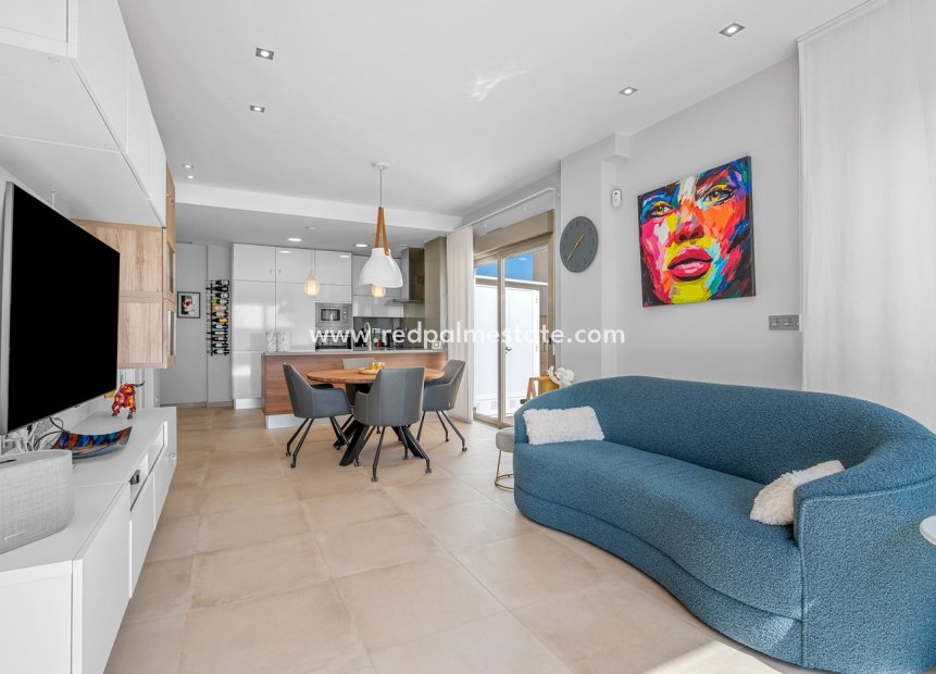 Reventa - Villa -
Orihuela Costa - Inland