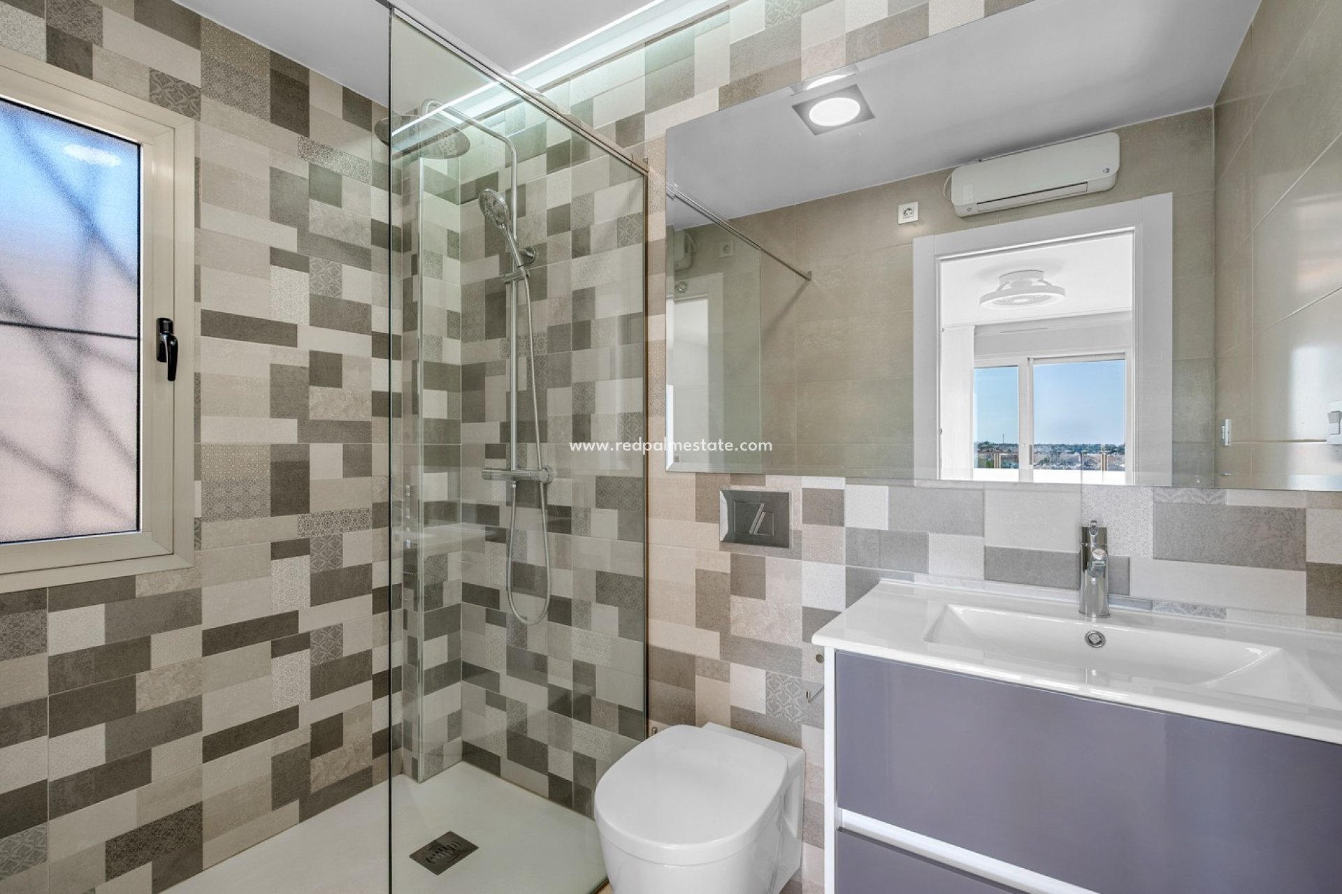 Reventa - Villa -
Orihuela Costa - Inland