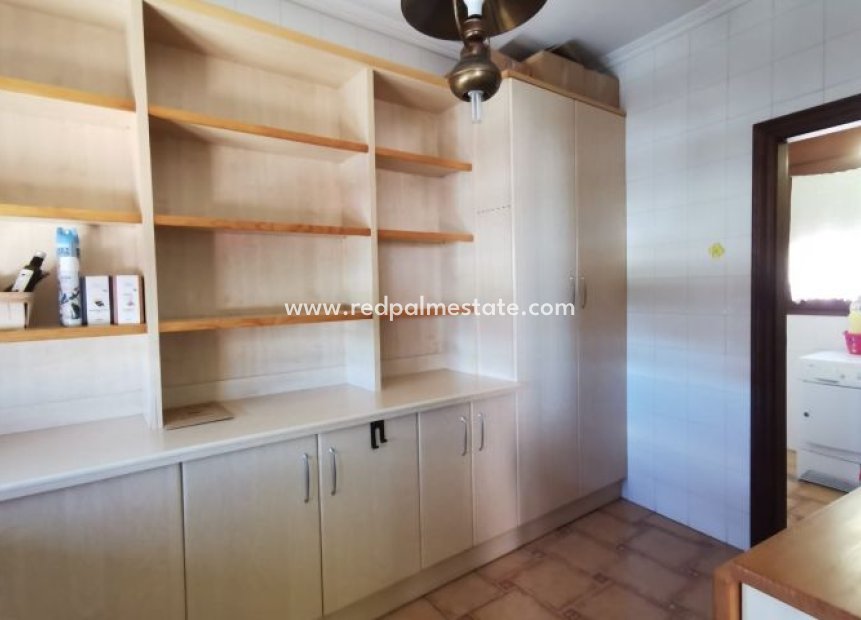 Reventa - Villa -
Orihuela Costa - Inland