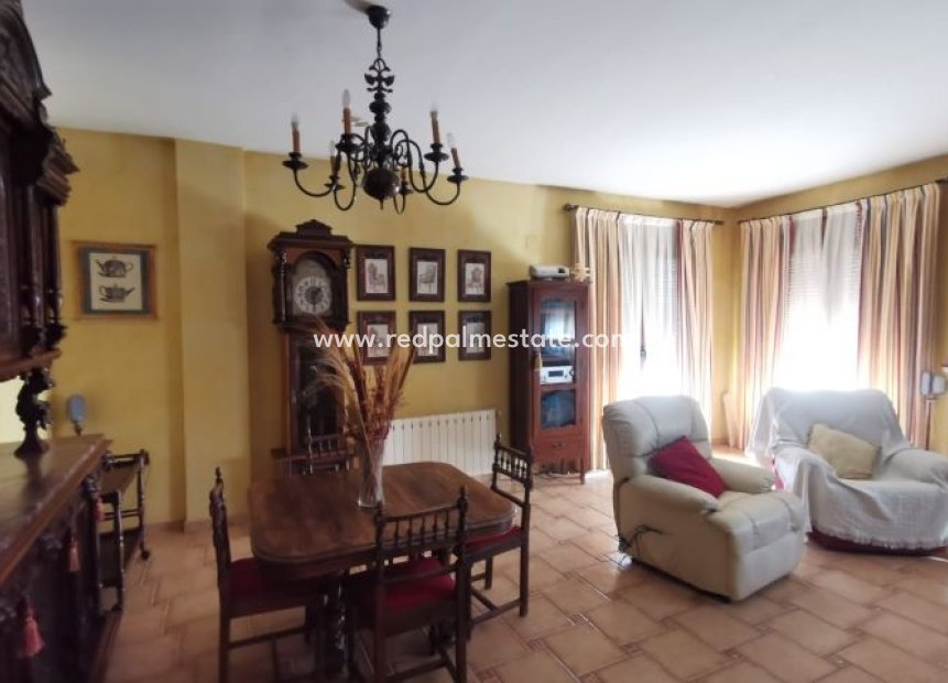 Reventa - Villa -
Orihuela Costa - Inland