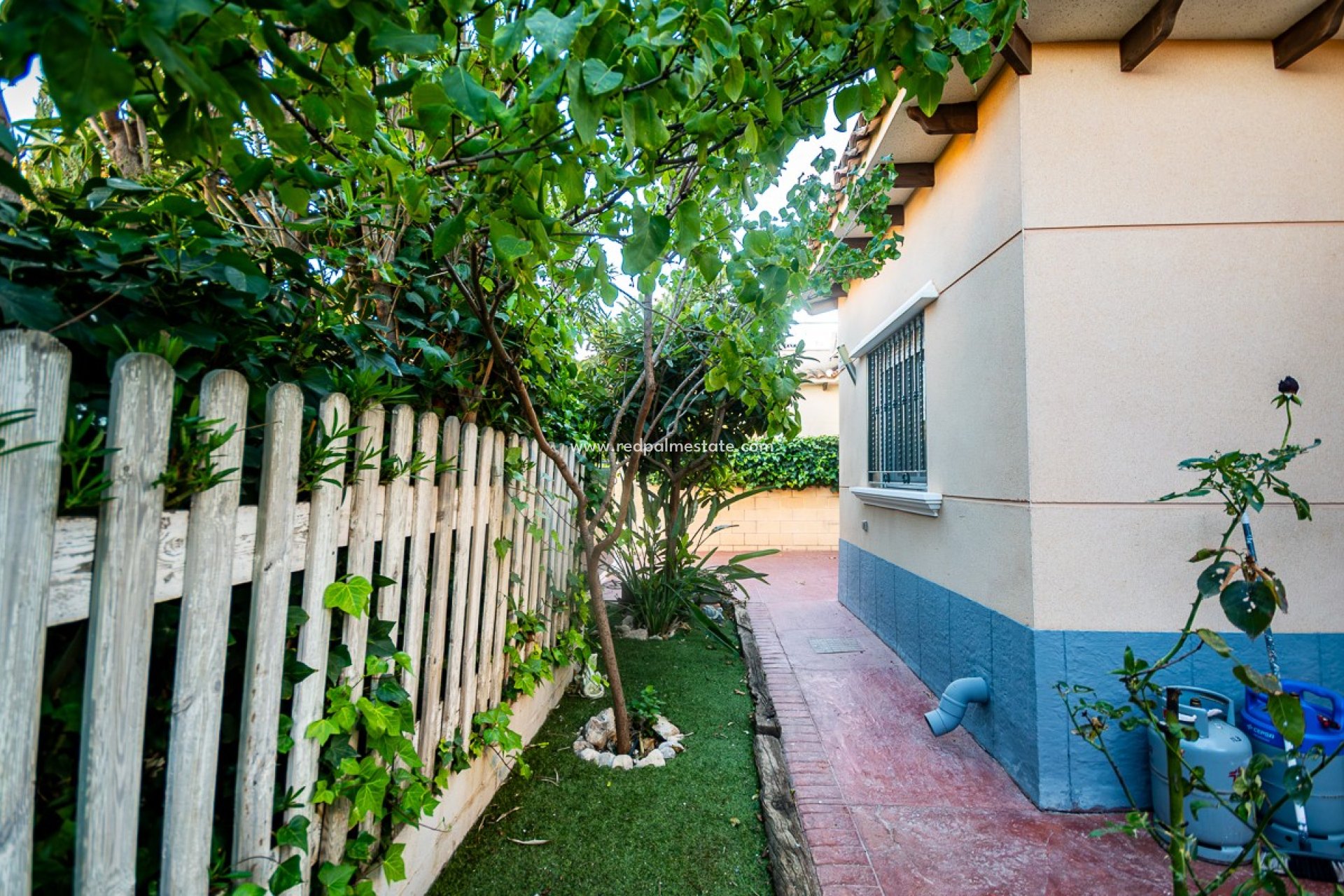 Reventa - Villa -
Orihuela Costa - Inland