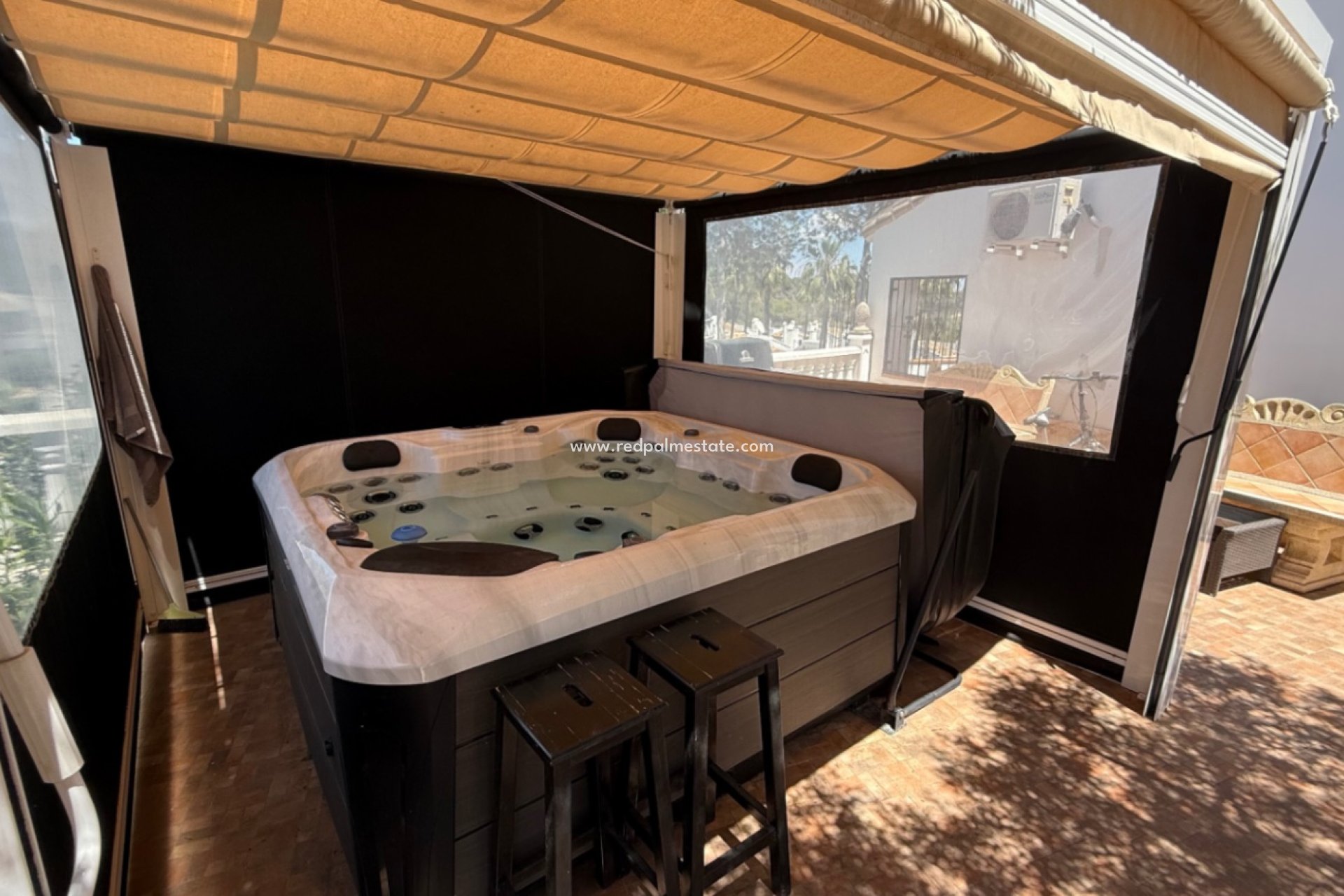 Reventa - Villa -
Orihuela Costa - Inland