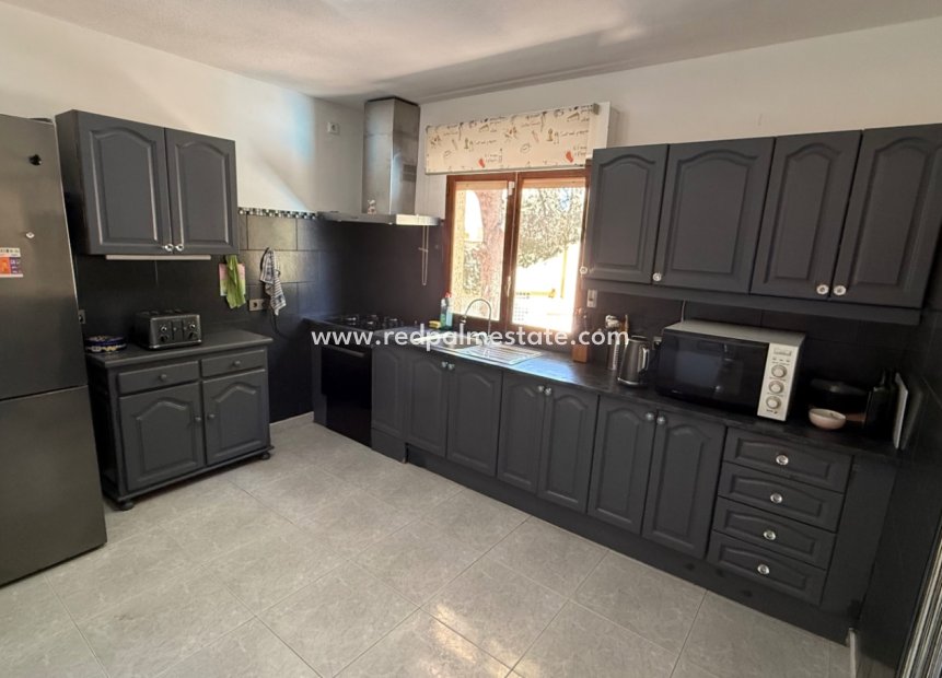 Reventa - Villa -
Orihuela Costa - Inland