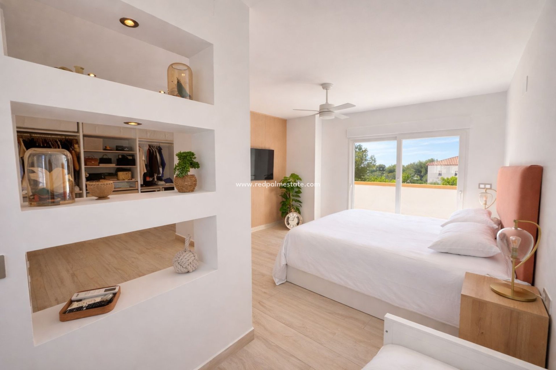 Reventa - Villa -
Orihuela Costa - Inland