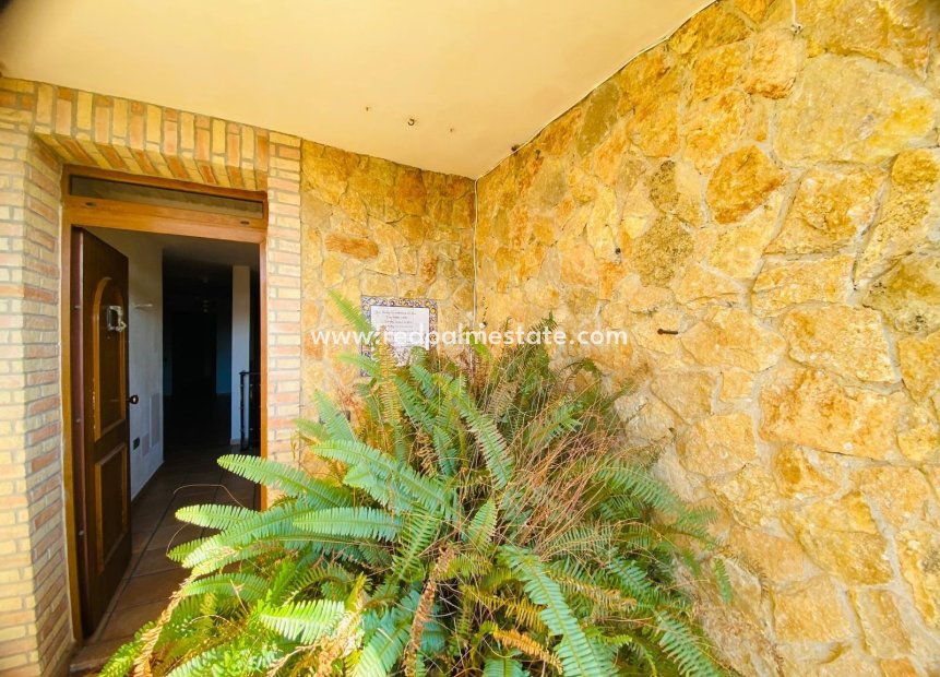 Reventa - Villa -
Orihuela Costa - La Florida