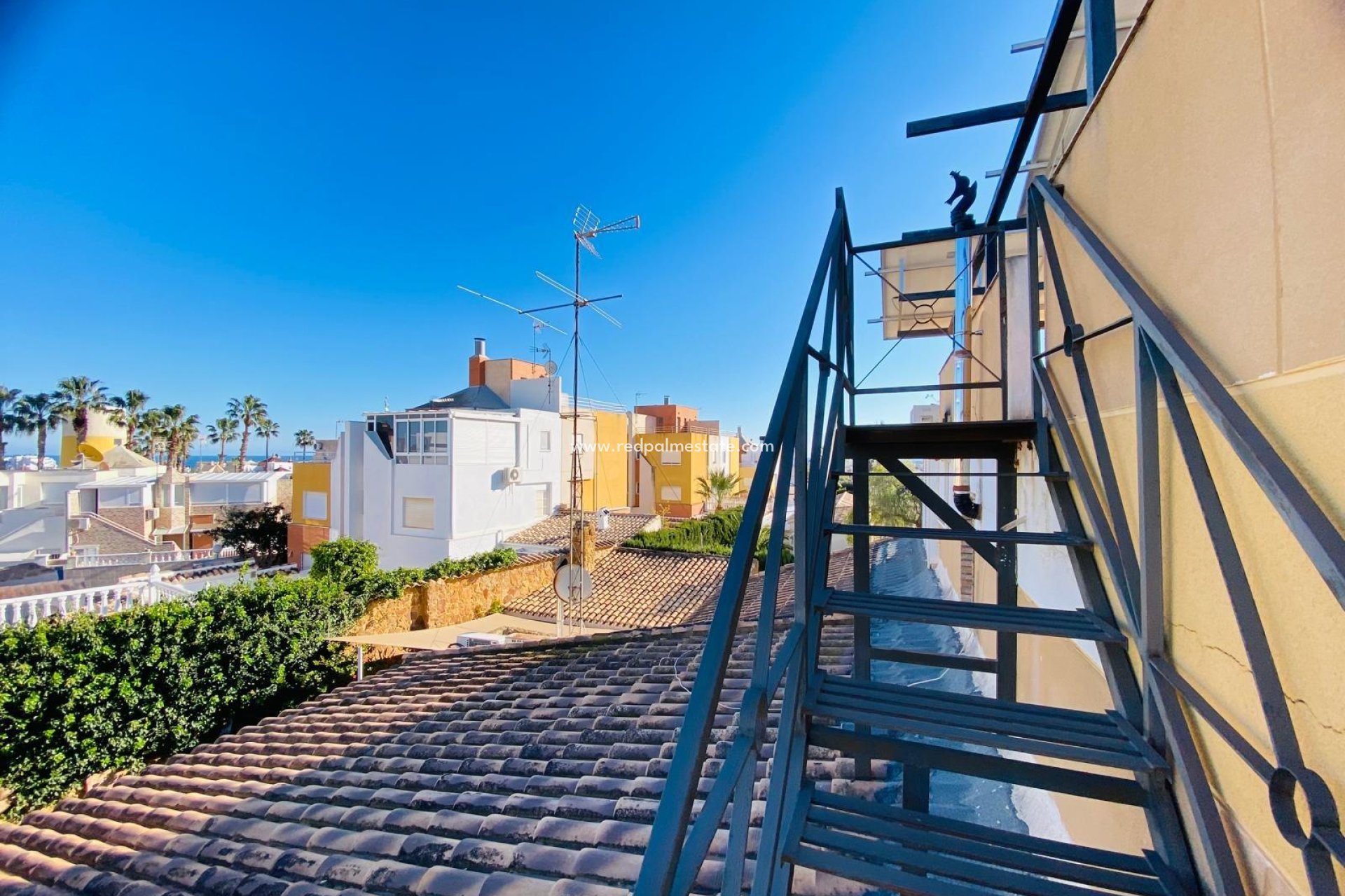 Reventa - Villa -
Orihuela Costa - La Florida