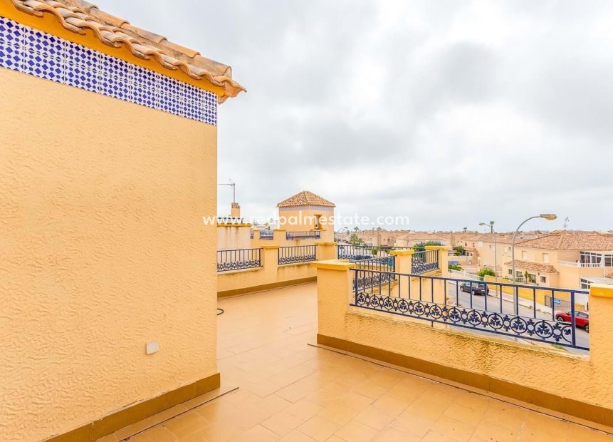 Reventa - Villa -
Orihuela Costa - La Florida