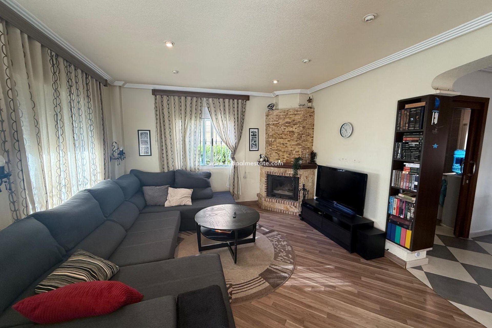 Reventa - Villa -
Orihuela Costa - La Florida