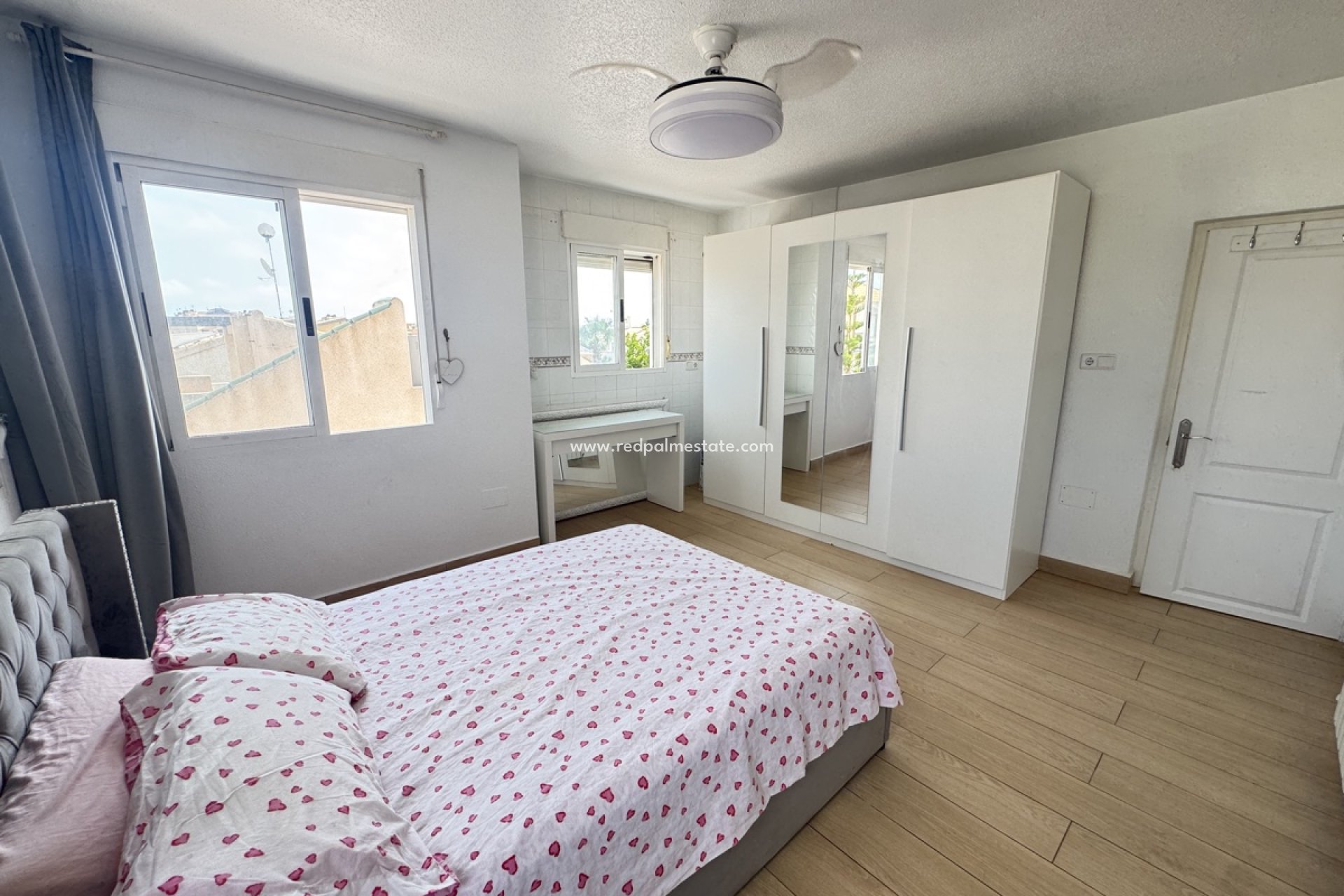 Reventa - Villa -
Orihuela Costa - La Florida