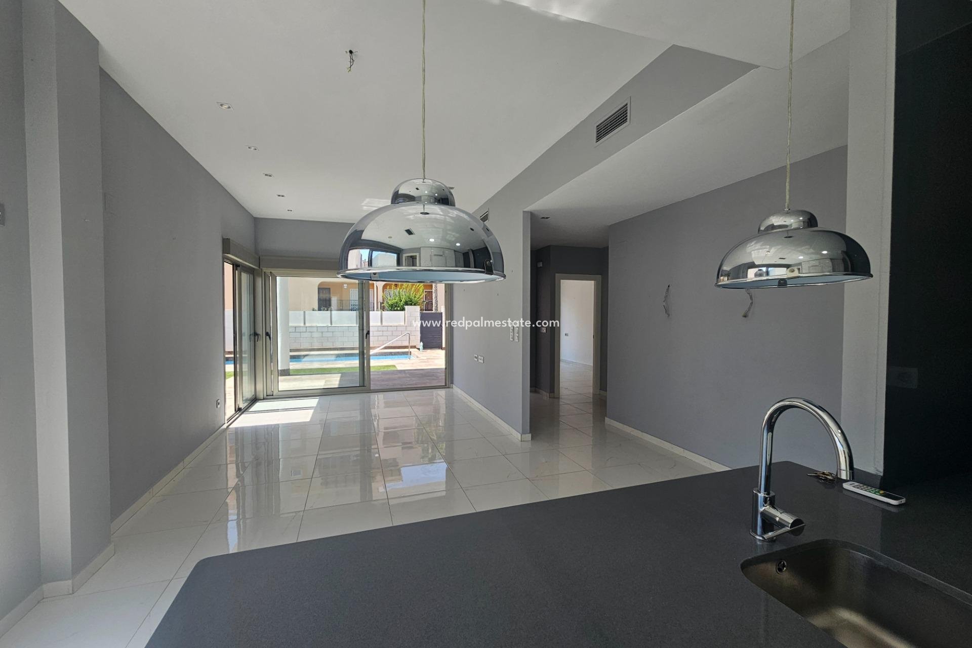 Reventa - Villa -
Orihuela Costa - La Matanza