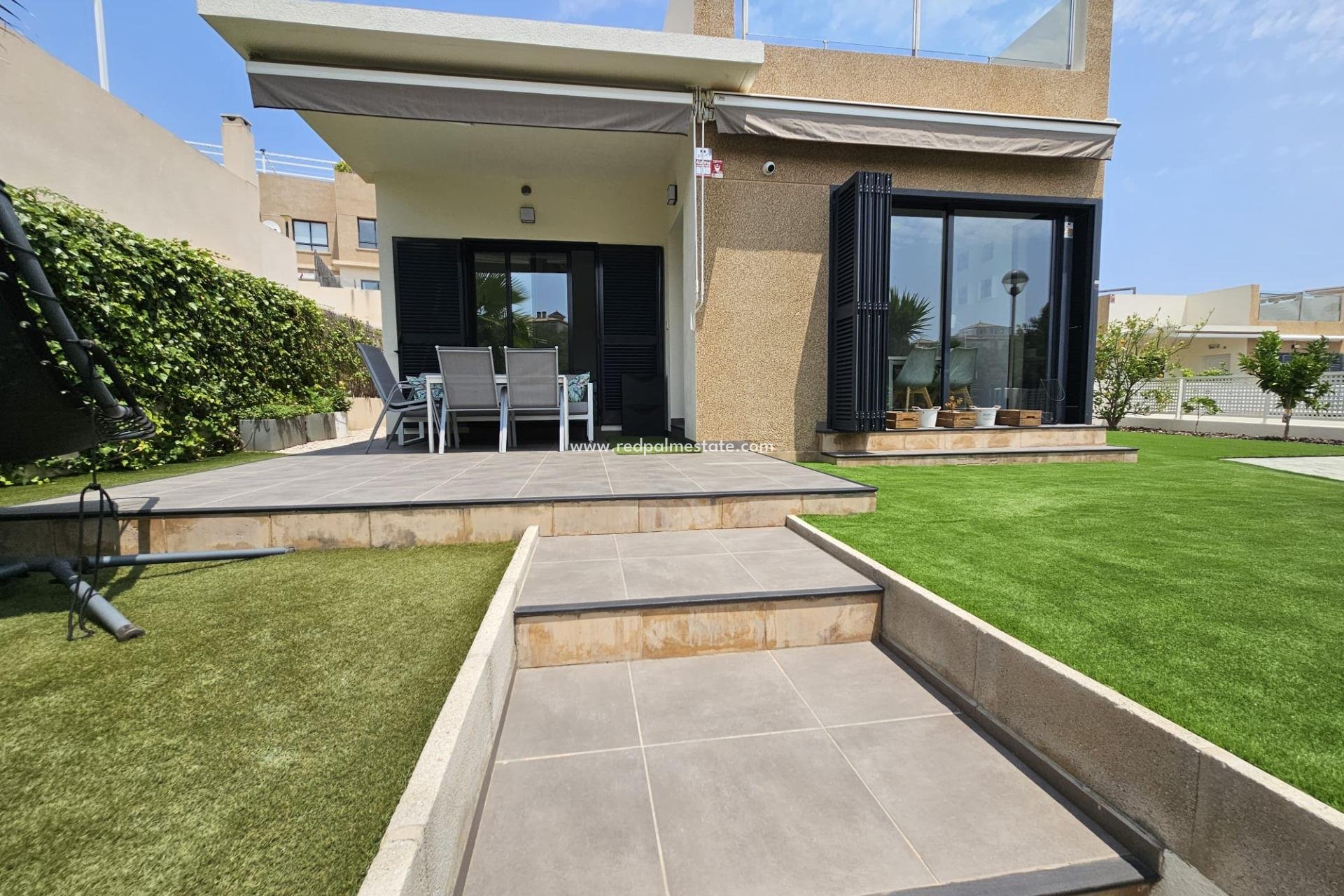 Reventa - Villa -
Orihuela Costa - La Regia