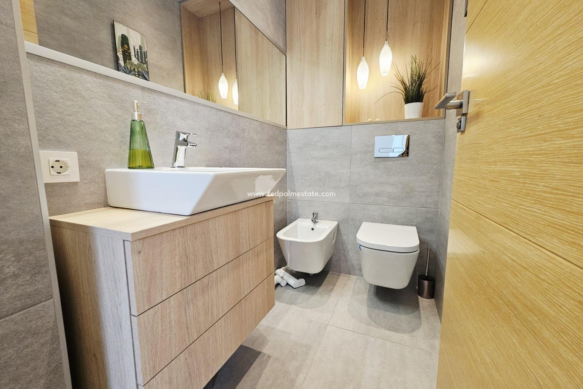 Reventa - Villa -
Orihuela Costa - La Regia