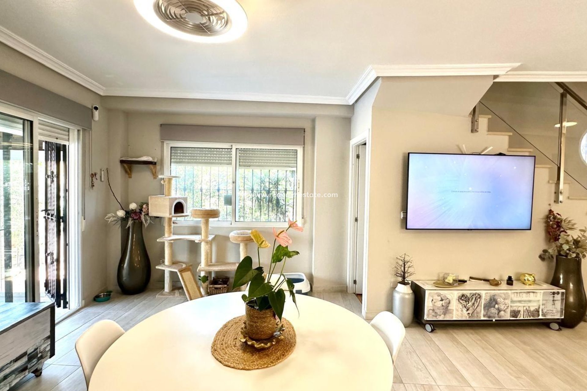 Reventa - Villa -
Orihuela Costa - La Regia