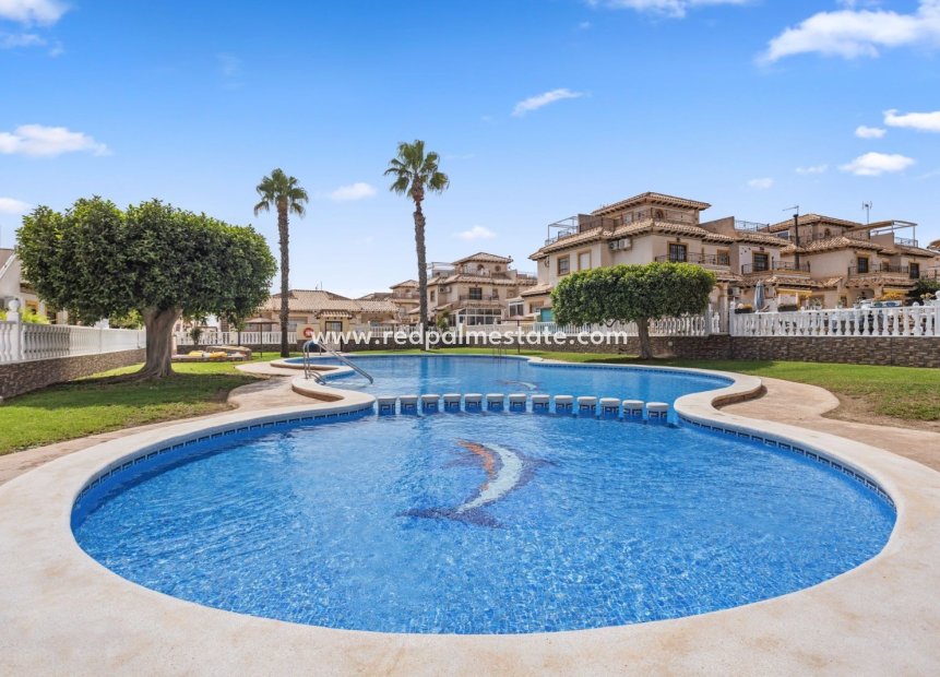 Reventa - Villa -
Orihuela Costa - La Regia