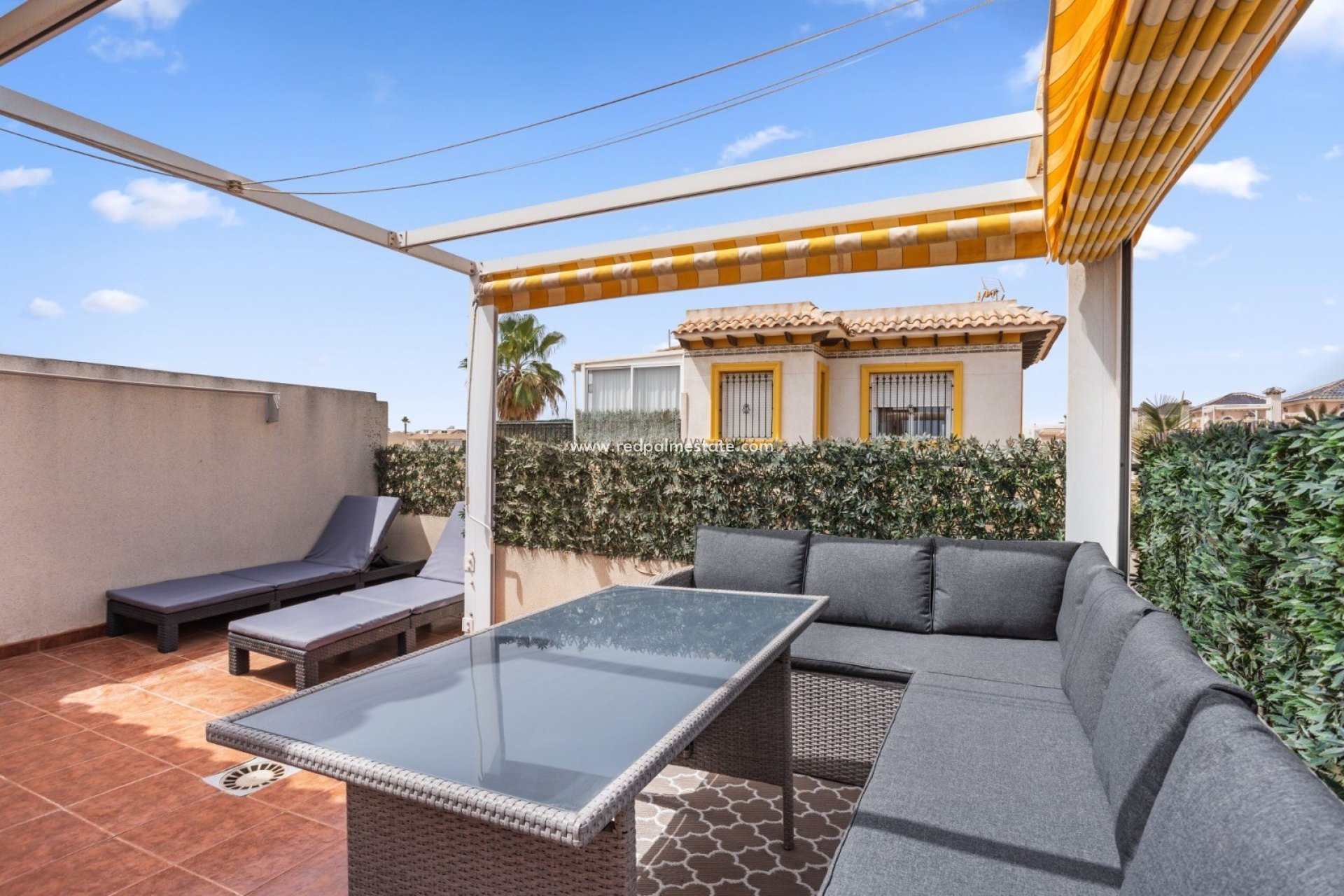 Reventa - Villa -
Orihuela Costa - La Regia