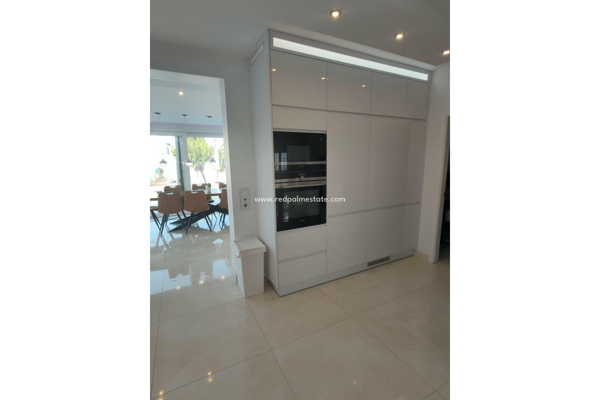 Reventa - Villa -
Orihuela Costa - La Zenia