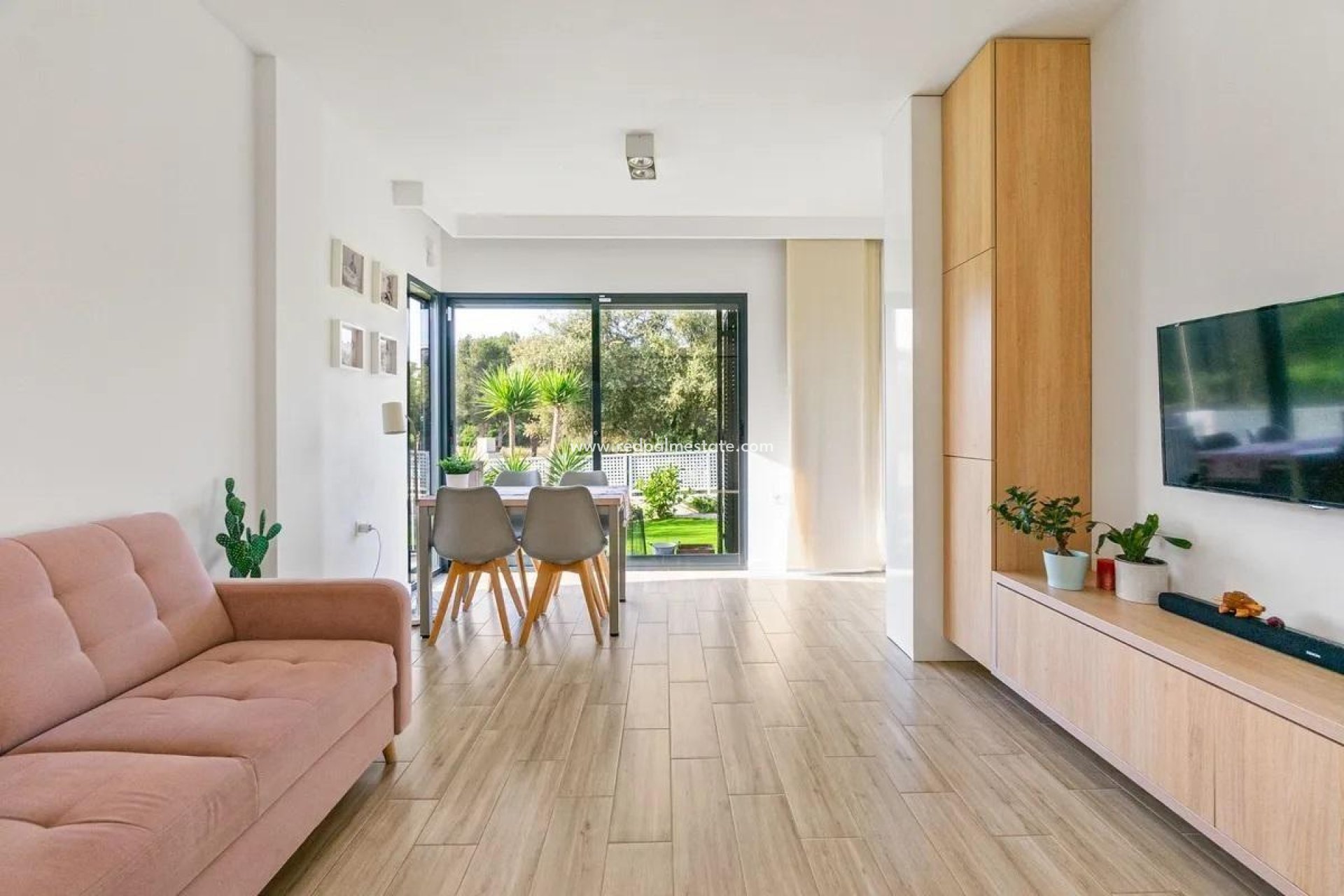 Reventa - Villa -
Orihuela Costa - La Zenia