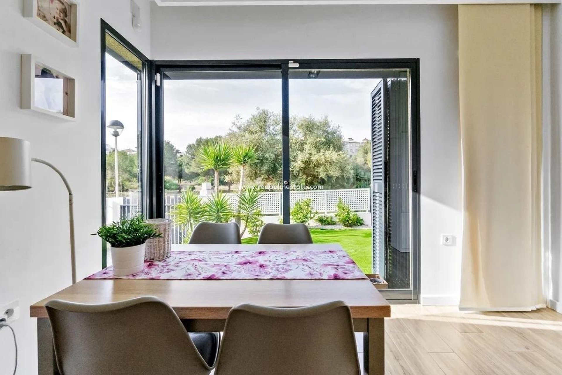 Reventa - Villa -
Orihuela Costa - La Zenia