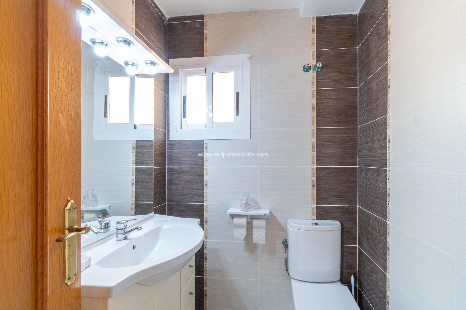 Reventa - Villa -
Orihuela Costa - La Zenia