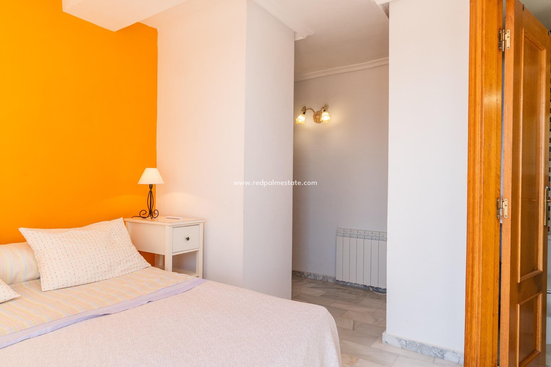 Reventa - Villa -
Orihuela Costa - La Zenia