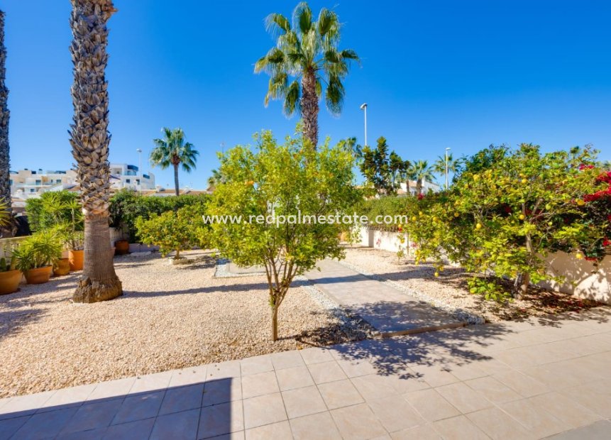 Reventa - Villa -
Orihuela Costa - La Zenia
