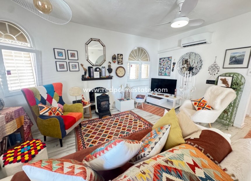 Reventa - Villa -
Orihuela Costa - La Zenia