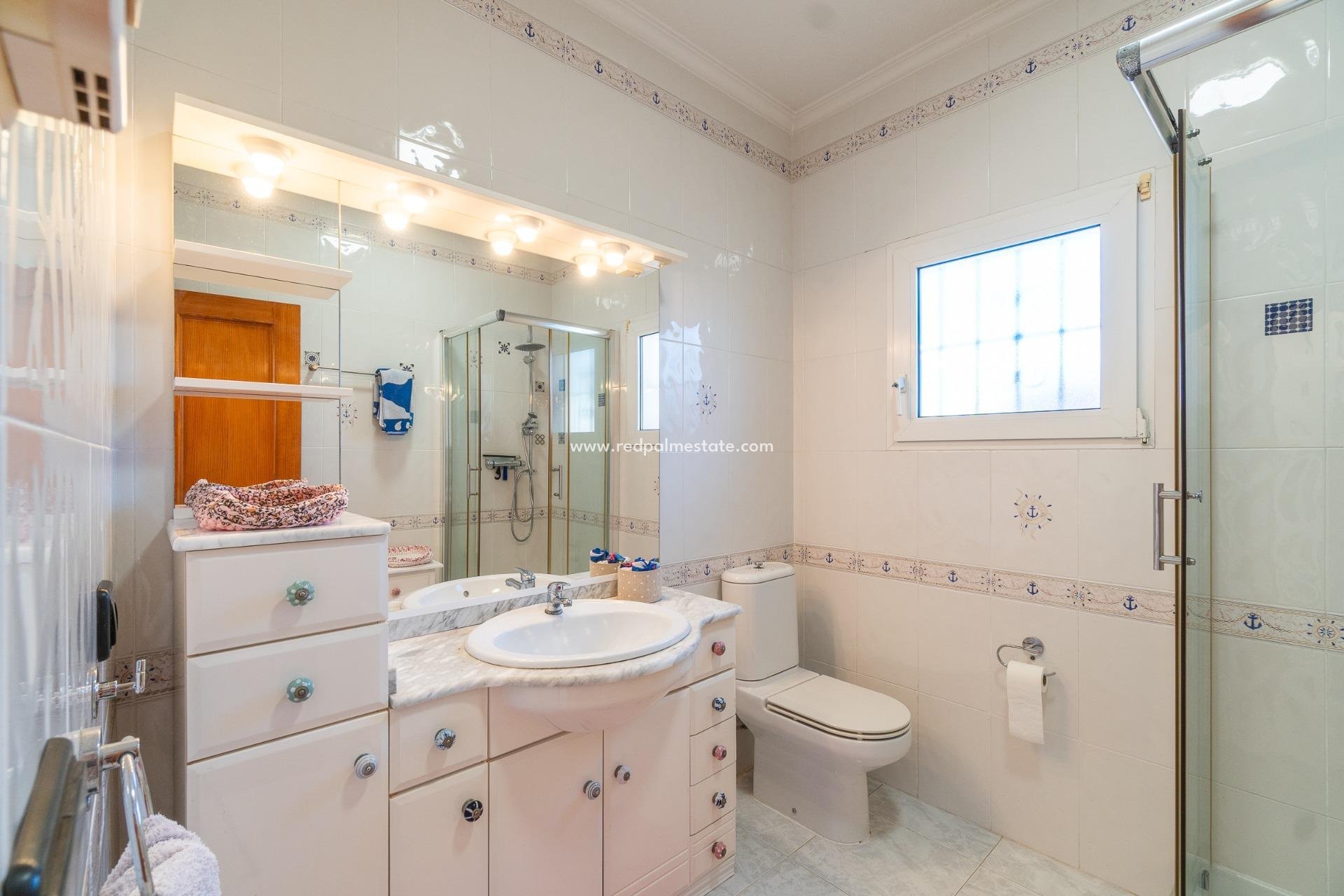 Reventa - Villa -
Orihuela Costa - La Zenia