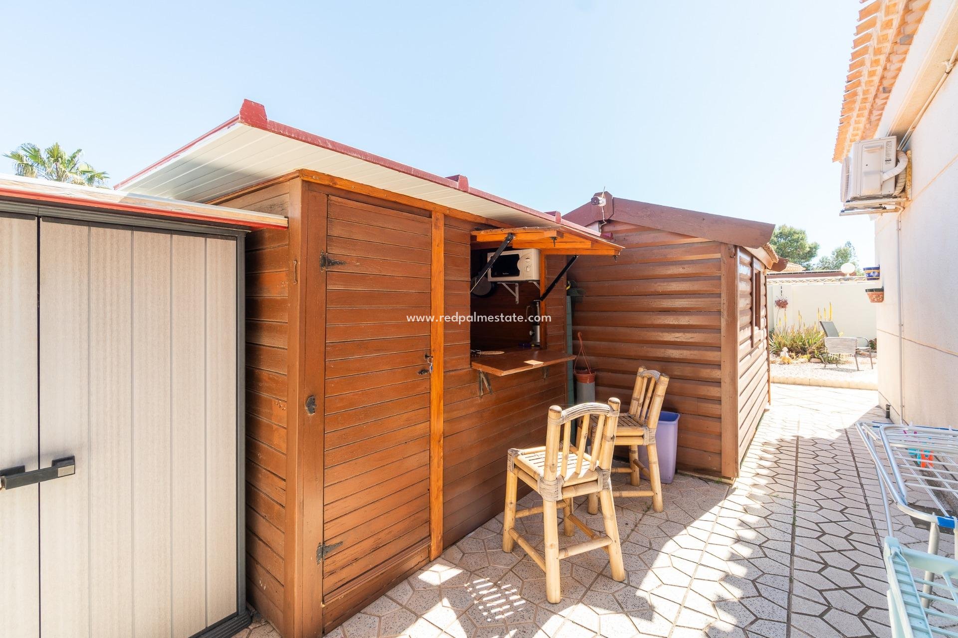 Reventa - Villa -
Orihuela Costa - La Zenia