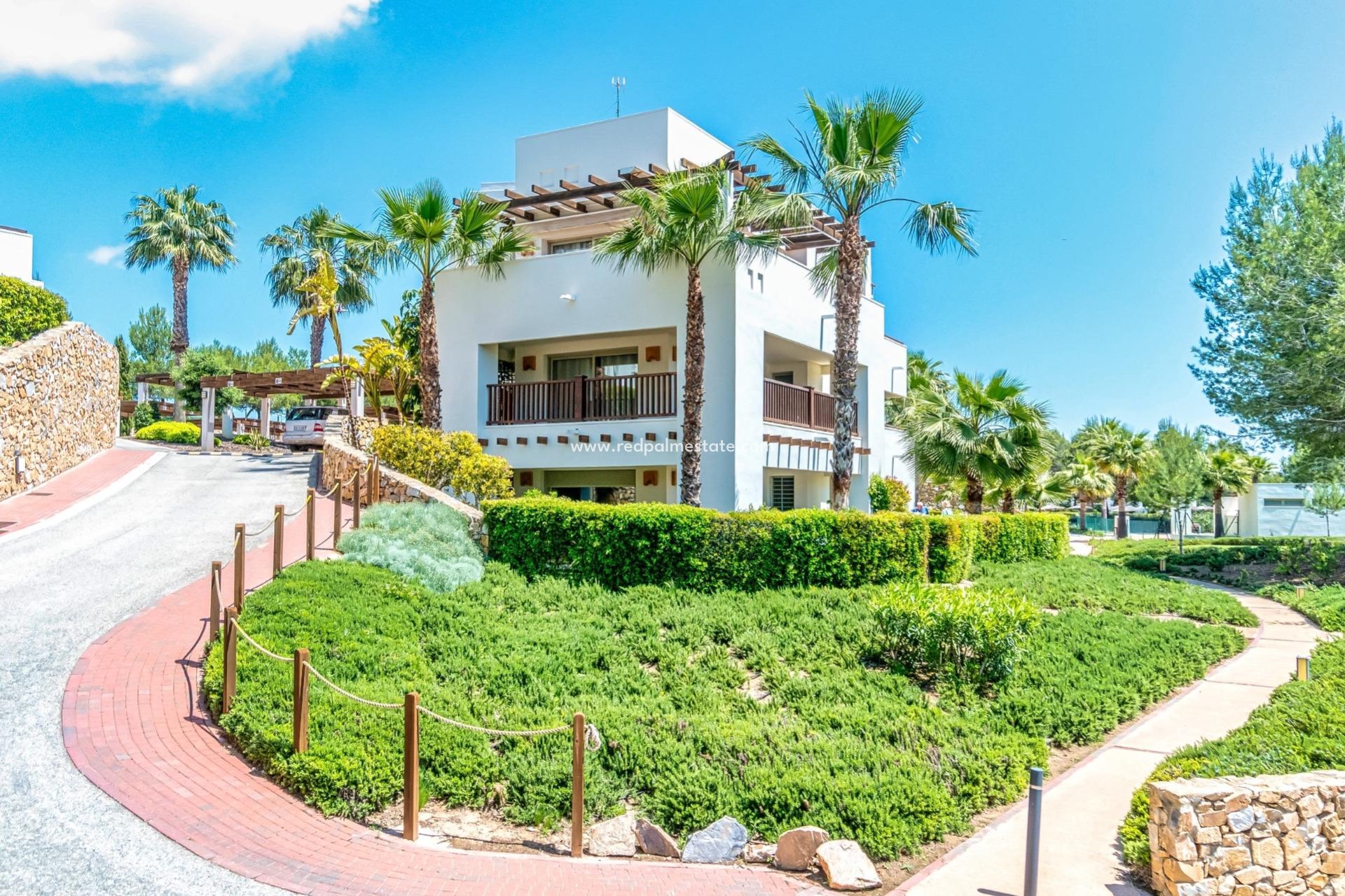 Reventa - Villa -
Orihuela Costa - Las Colinas Golf