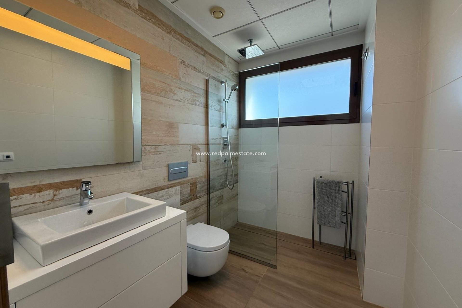 Reventa - Villa -
Orihuela Costa - Las Colinas Golf