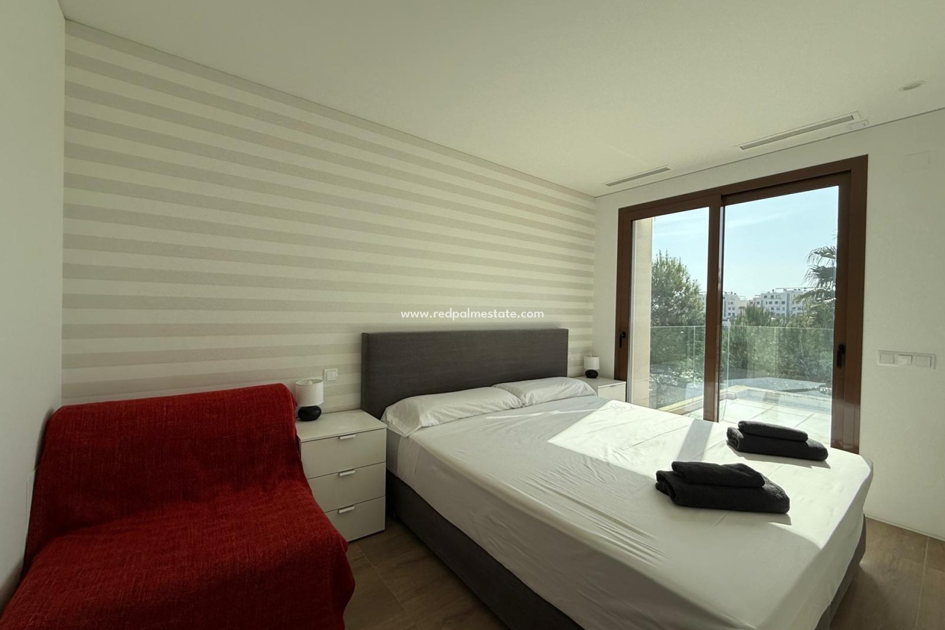 Reventa - Villa -
Orihuela Costa - Las Colinas Golf