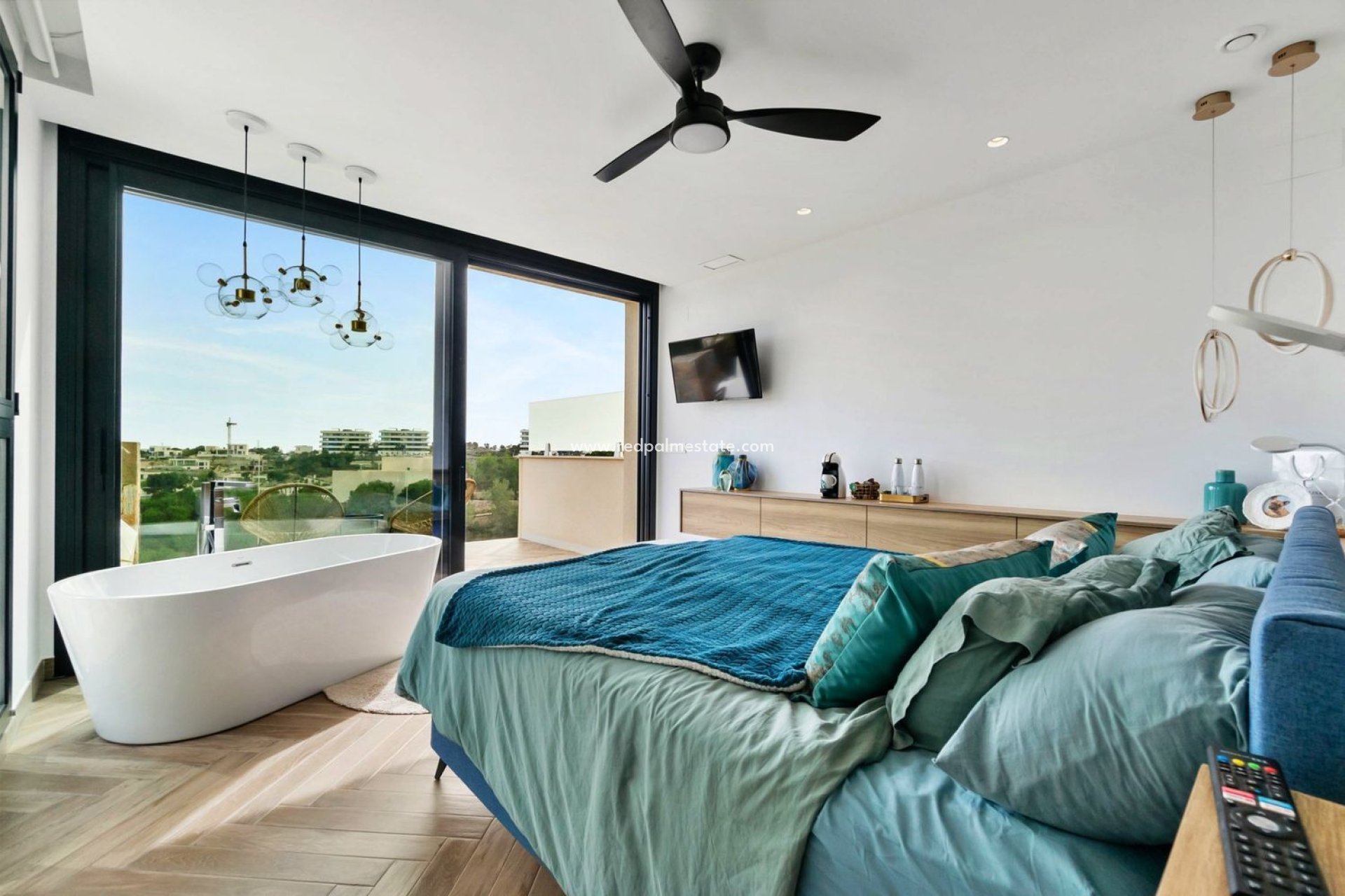 Reventa - Villa -
Orihuela Costa - Las Colinas Golf