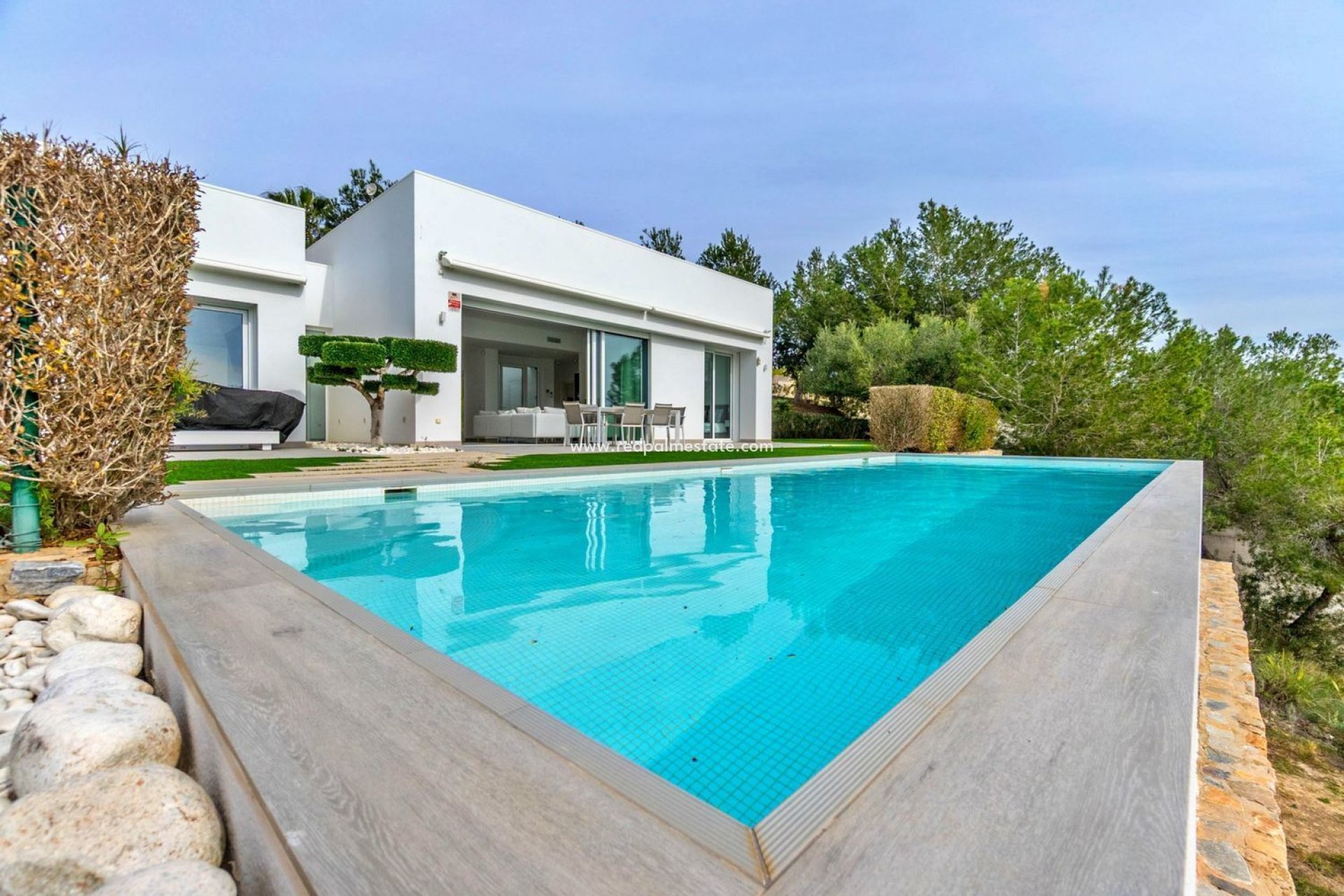 Reventa - Villa -
Orihuela Costa - Las Colinas Golf