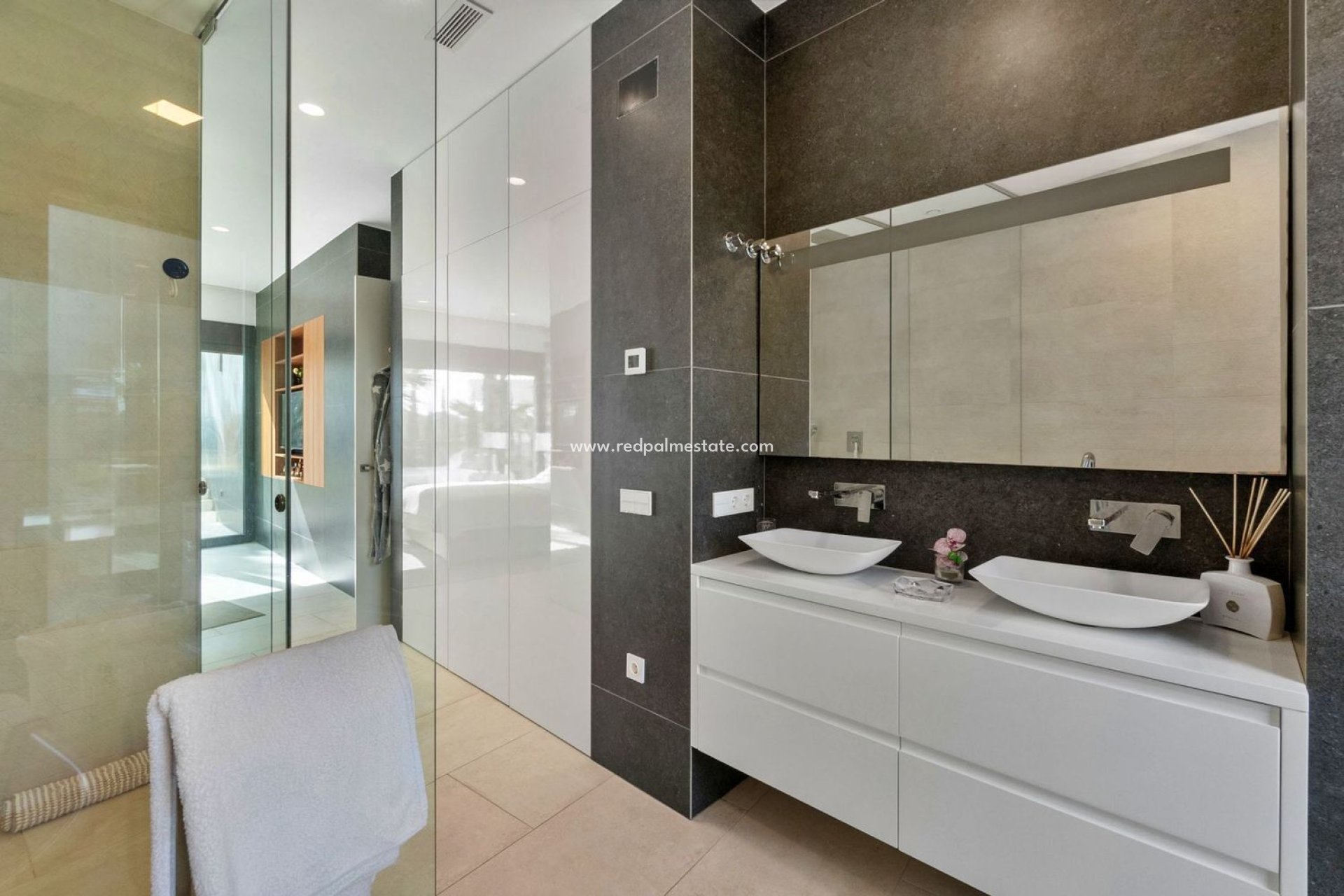 Reventa - Villa -
Orihuela Costa - Las Colinas Golf