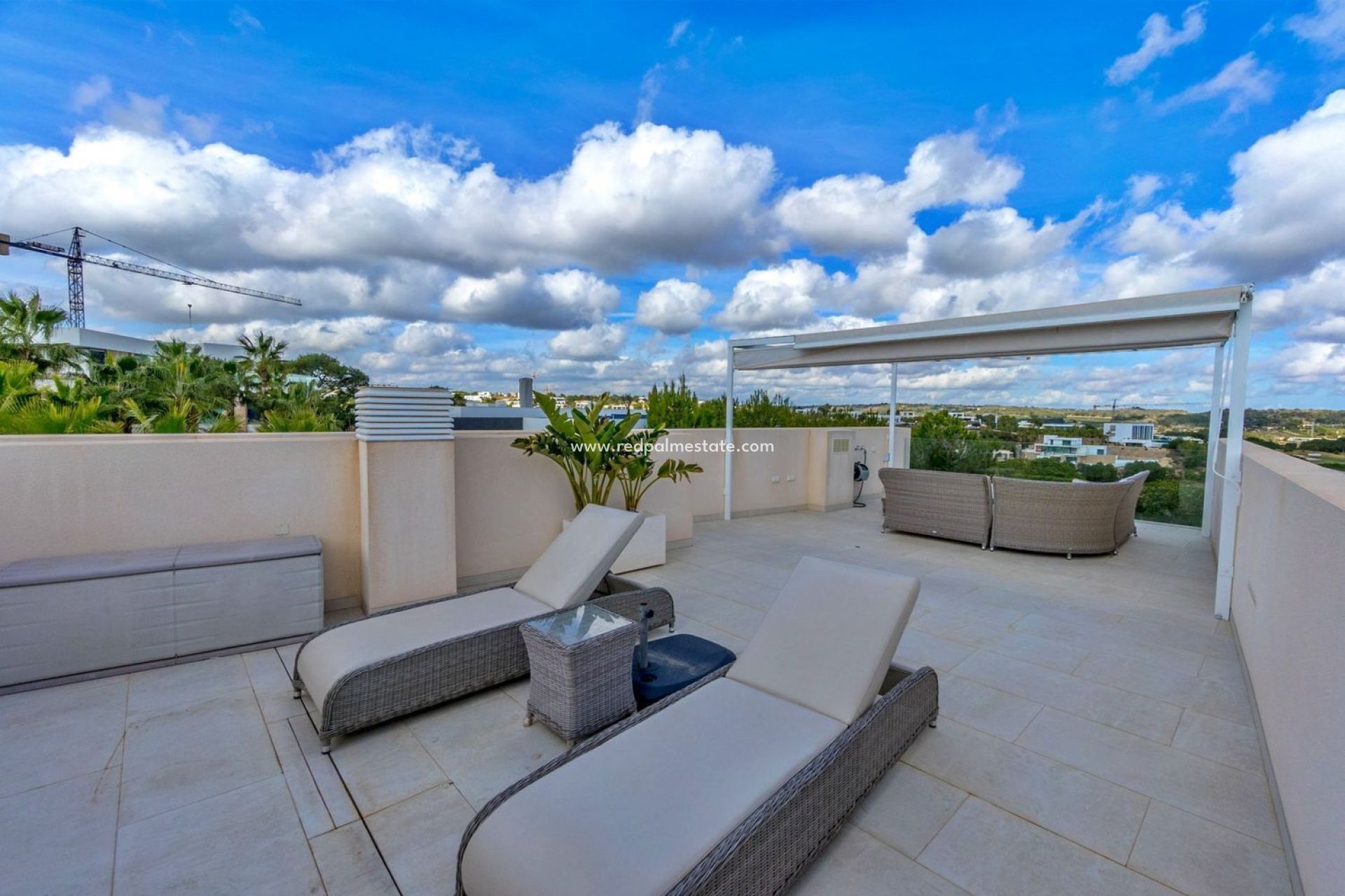 Reventa - Villa -
Orihuela Costa - Las Colinas Golf