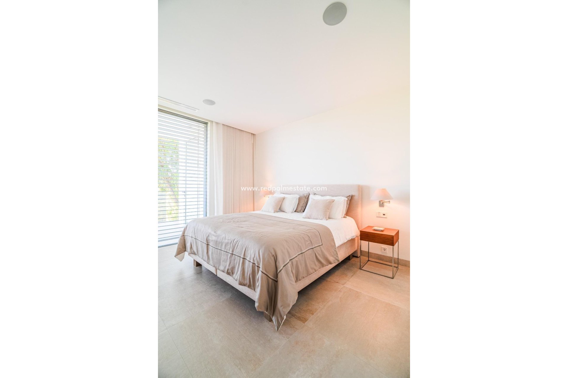 Reventa - Villa -
Orihuela Costa - Las Colinas Golf