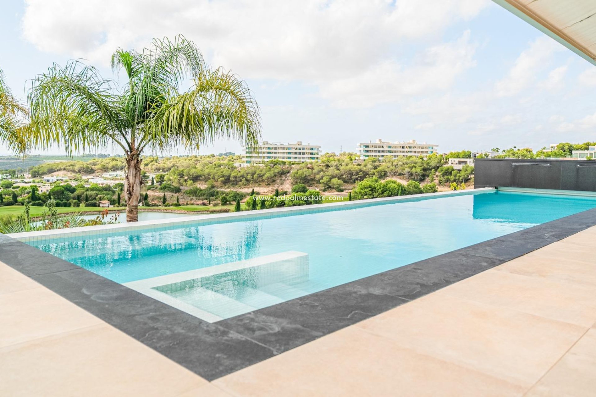Reventa - Villa -
Orihuela Costa - Las Colinas Golf