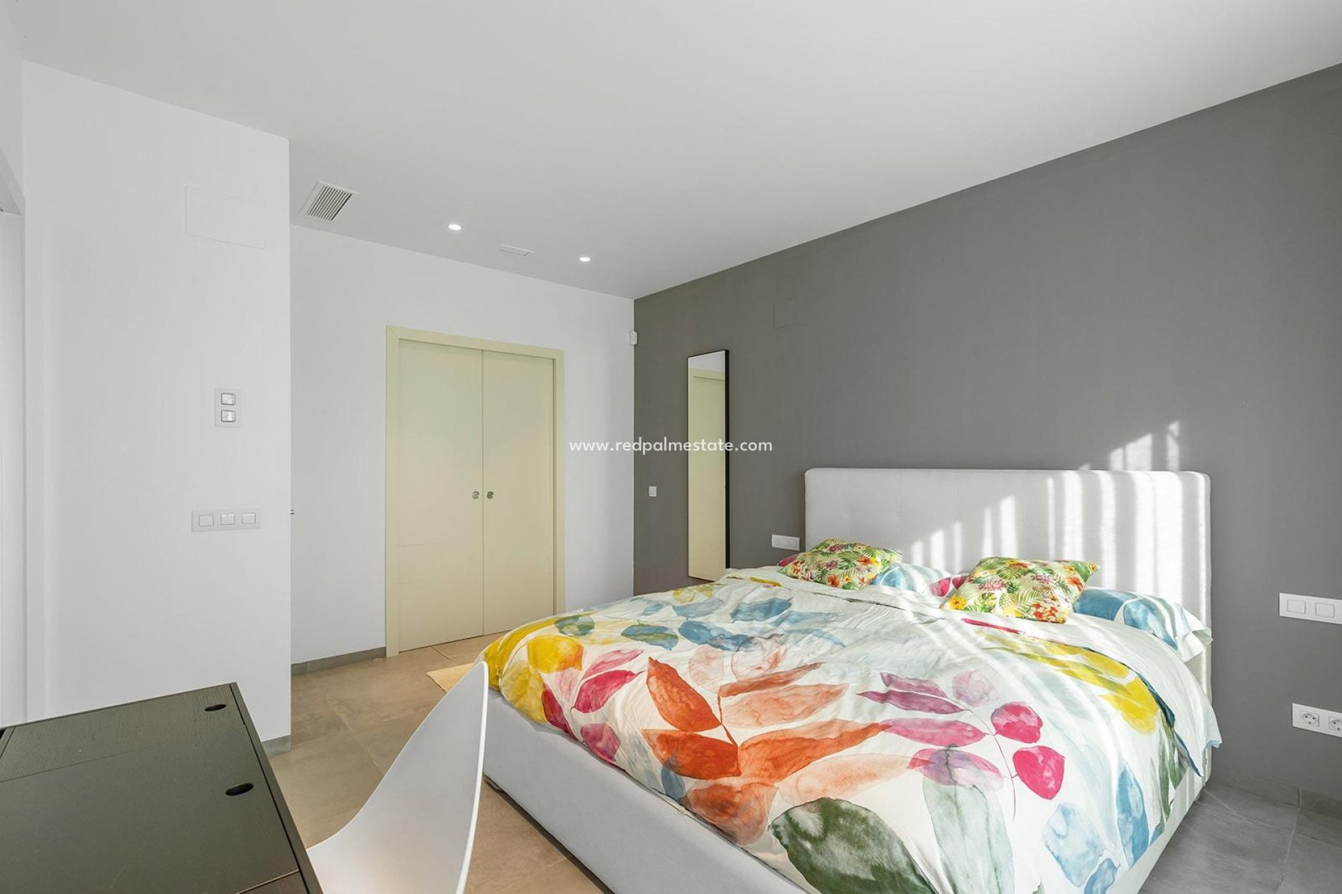 Reventa - Villa -
Orihuela Costa - Las Colinas Golf