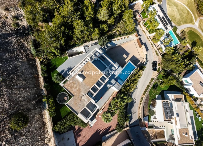 Reventa - Villa -
Orihuela Costa - Las Colinas Golf