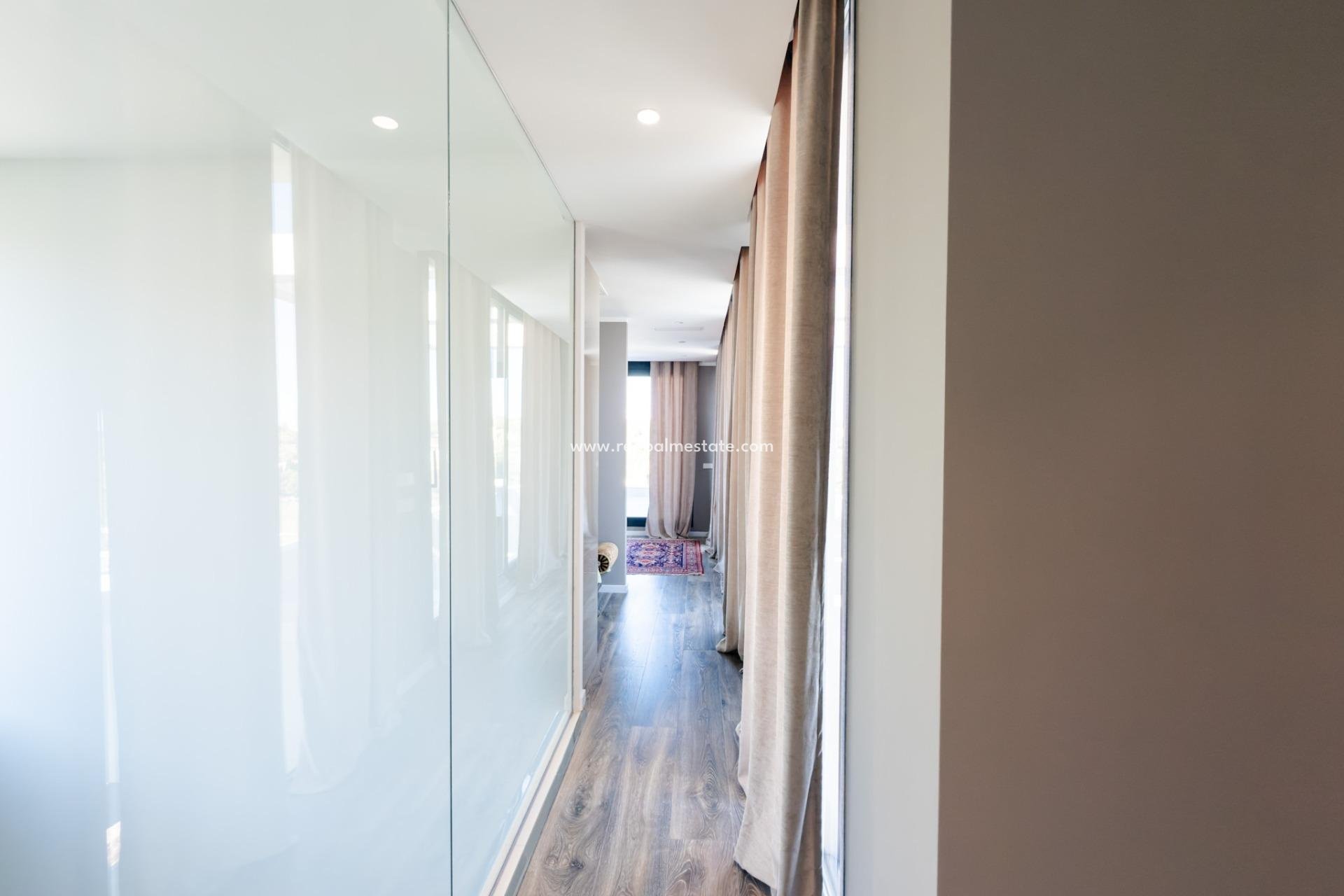 Reventa - Villa -
Orihuela Costa - Las Colinas Golf