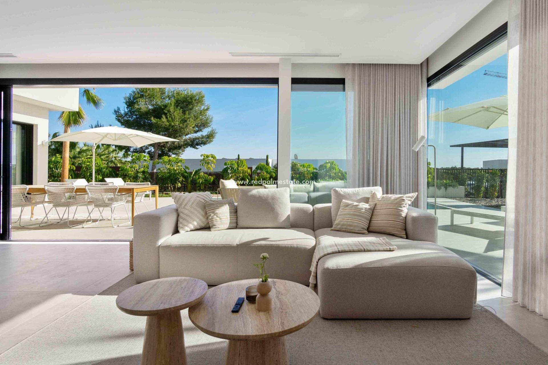 Reventa - Villa -
Orihuela Costa - Las Colinas Golf