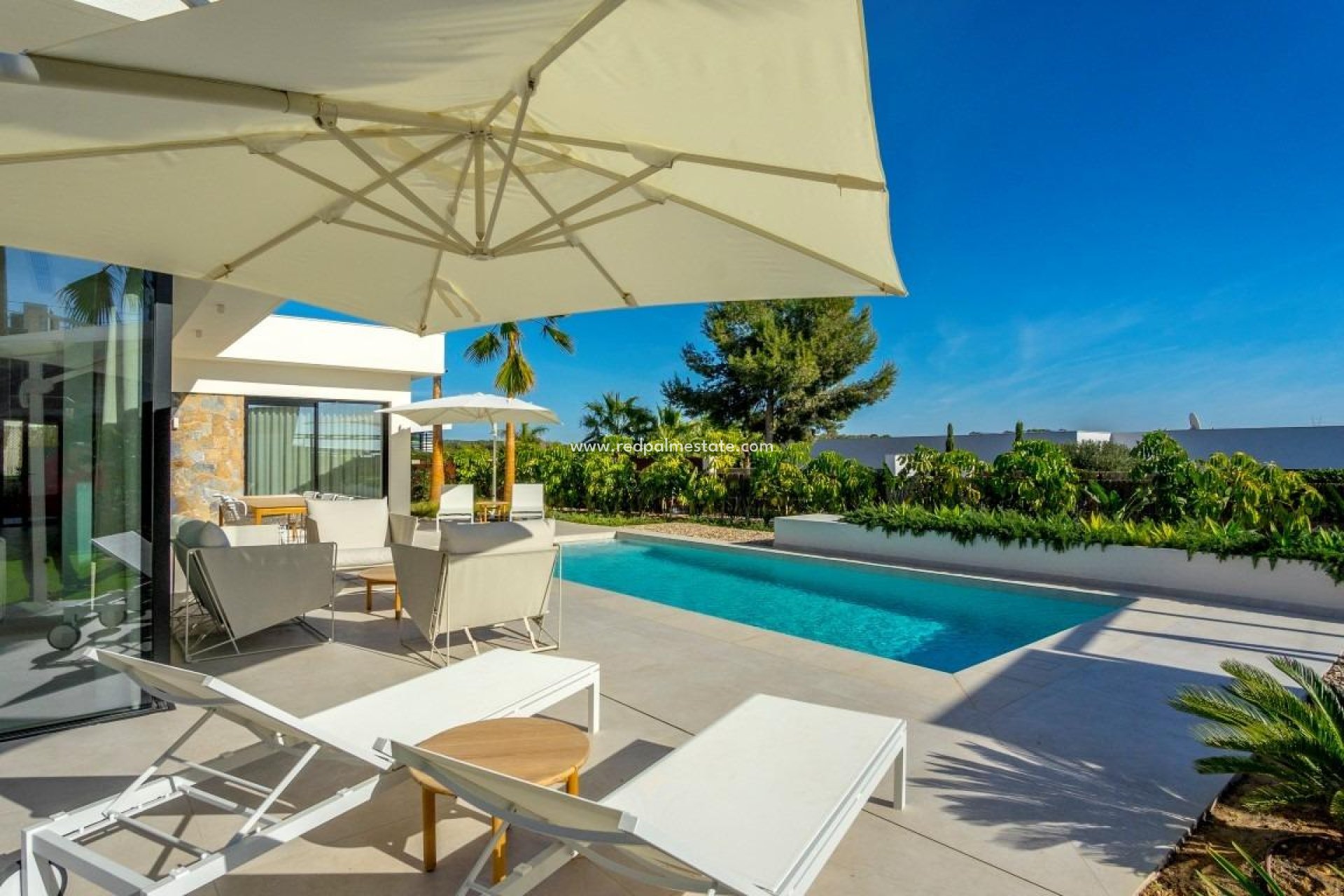 Reventa - Villa -
Orihuela Costa - Las Colinas Golf