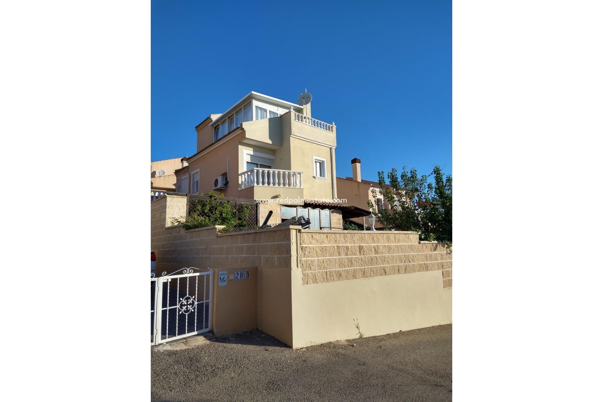 Reventa - Villa -
Orihuela Costa - Las Filipinas