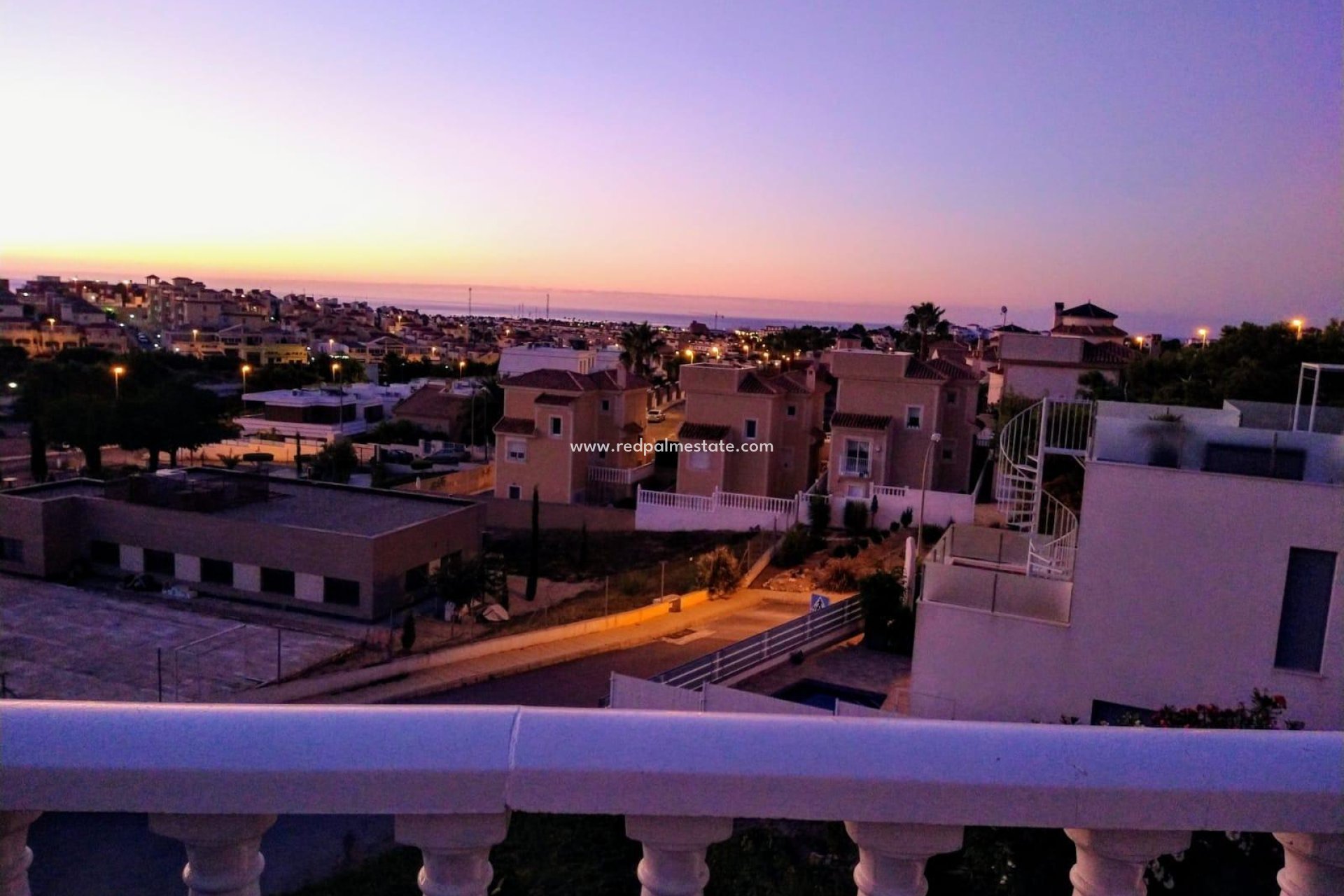 Reventa - Villa -
Orihuela Costa - Las Filipinas