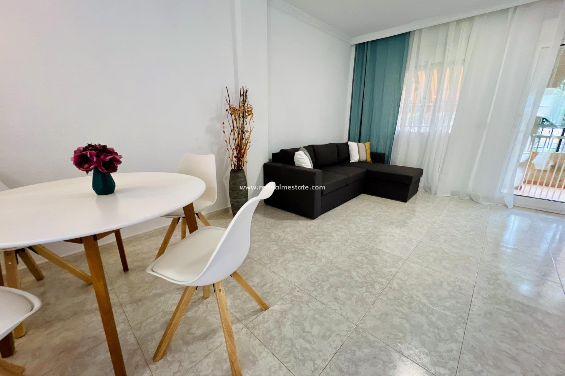 Reventa - Villa -
Orihuela Costa - Las Filipinas