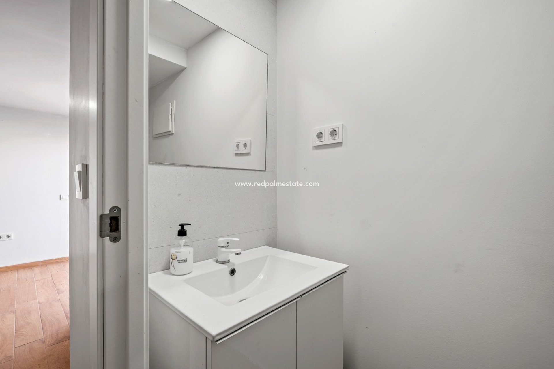 Reventa - Villa -
Orihuela Costa - Las Filipinas