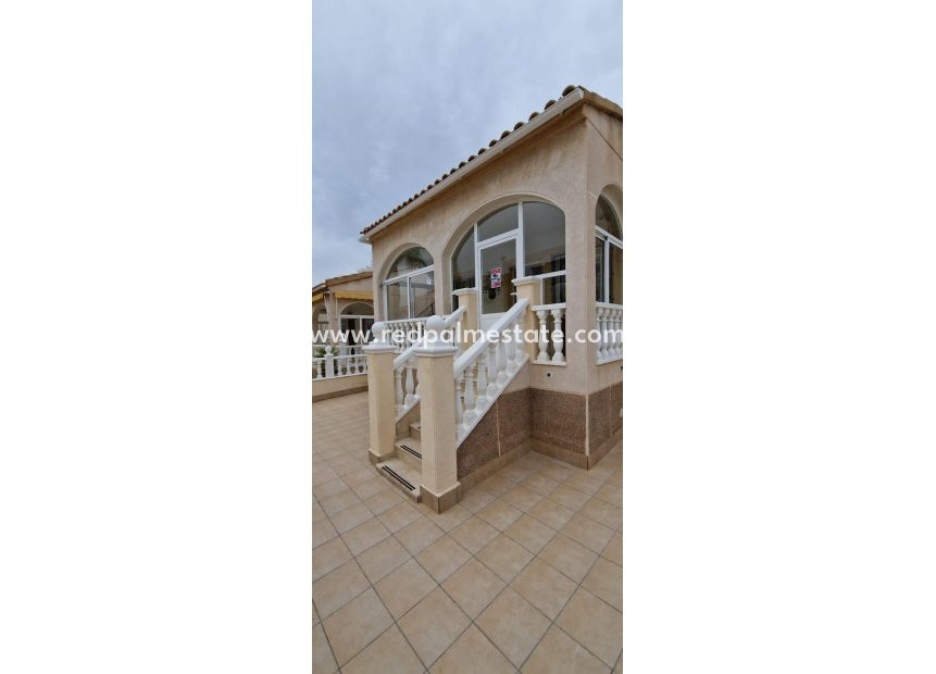 Reventa - Villa -
Orihuela Costa - Las Mimosas