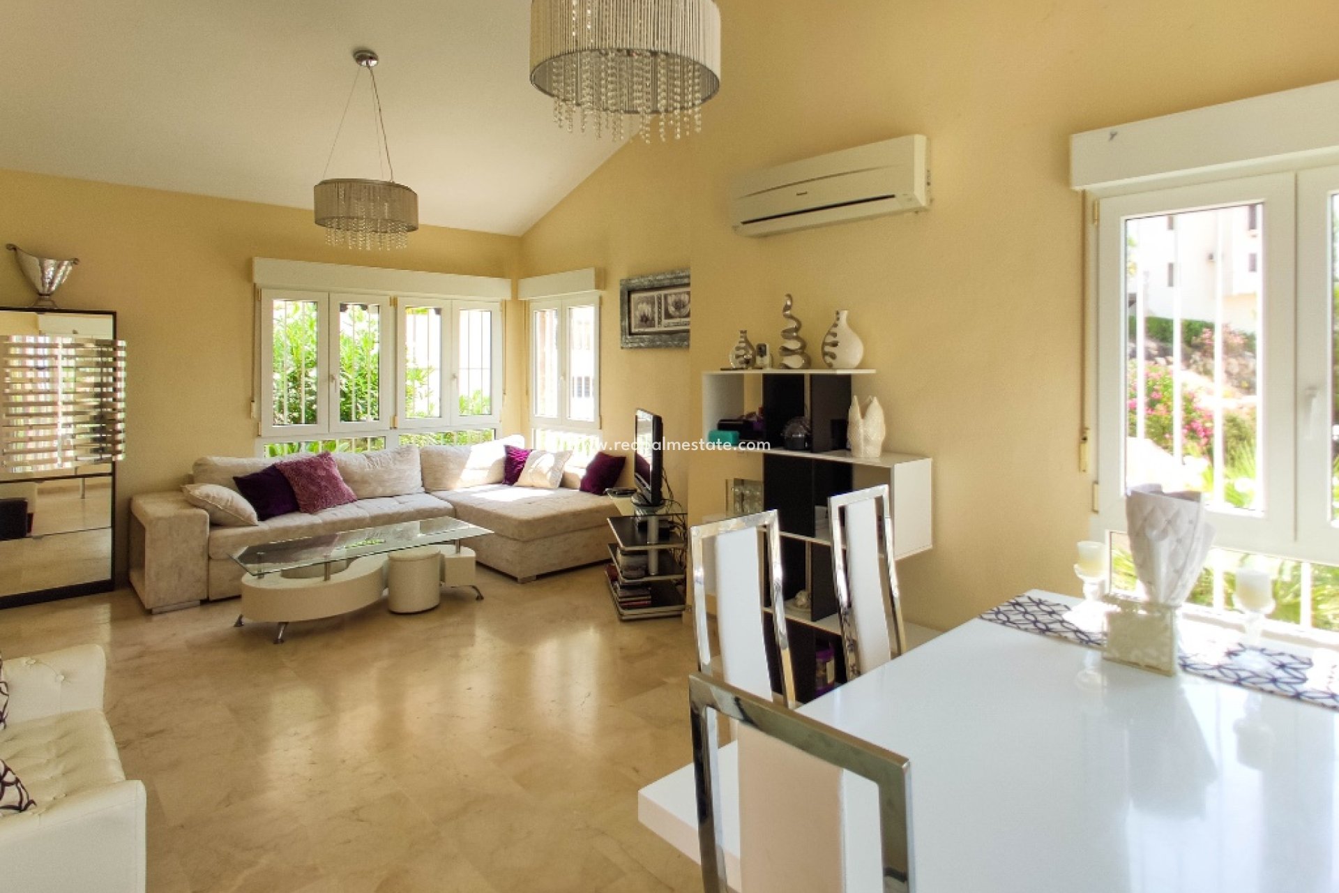 Reventa - Villa -
Orihuela Costa - Las Ramblas